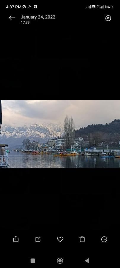 Hotel Hb Nancy Group Of Houseboats Srīnagar Esterno foto